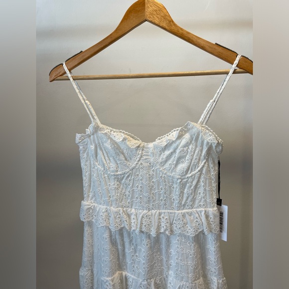 ASTR THE LABEL SANDRIMA EYELET MIDI DRESS WHITE - Picture 6 of 6